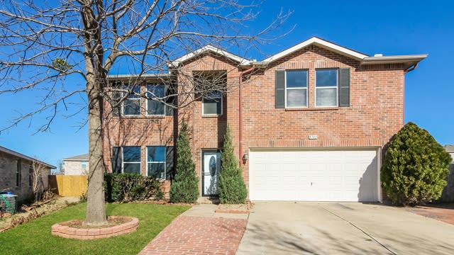 Photo 1 of 20 - 5703 Tennessee Dr, Denton, TX 76210