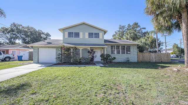 Photo 1 of 16 - 8301 Boxwood Dr, Tampa, FL 33615